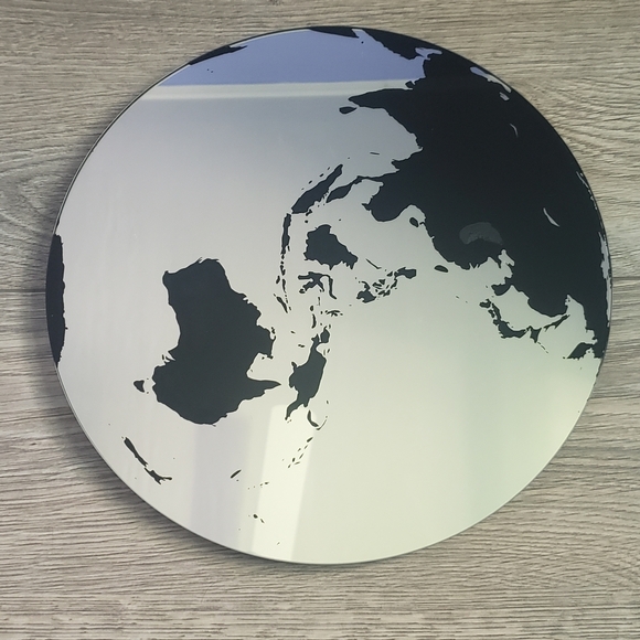 Globe mirrors - Picture 5 of 6